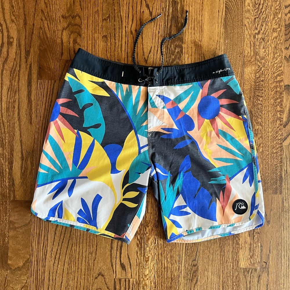 Quiksilver Highline Tropical Flow 19" Boardshort
